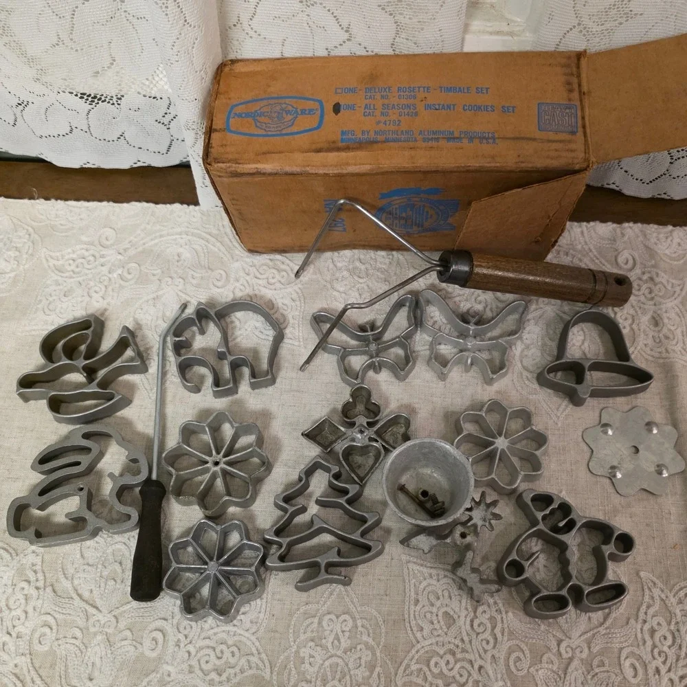 Nordic Ware Deluxe Rosette Timbale Cookie Cutter Set, Silver Cast Aluminum 4792